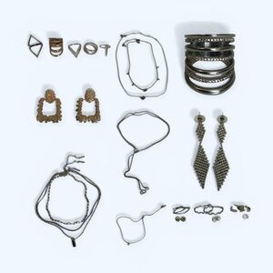 Fashion Jewelry Lot 21 Piece Set - Necklaces, Earrings, Rings, Anklet